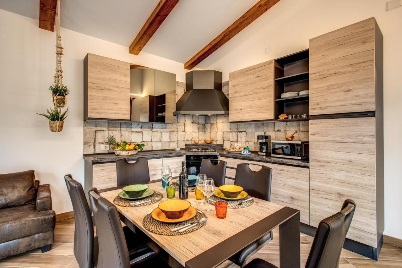 Chez Marie' - Modern Apartment In Countryside Sorrente Extérieur photo