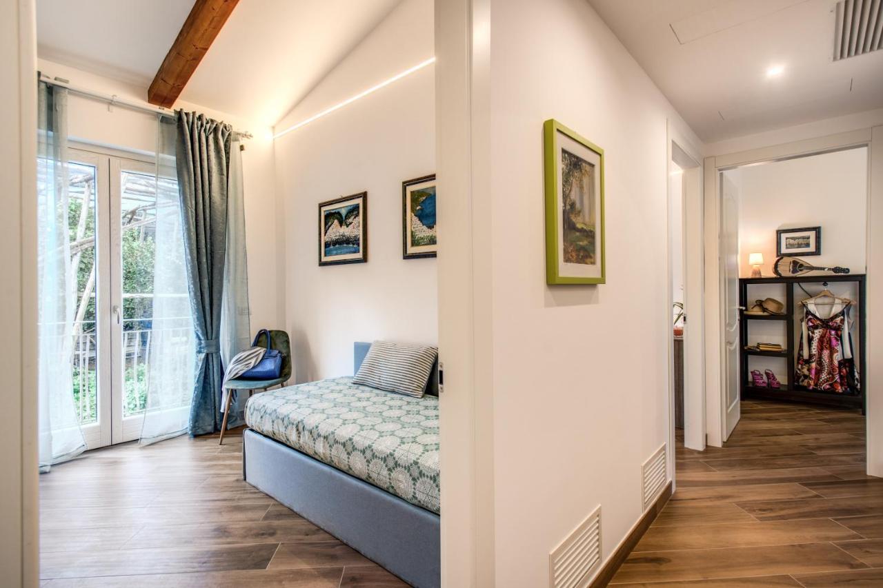 Chez Marie' - Modern Apartment In Countryside Sorrente Extérieur photo